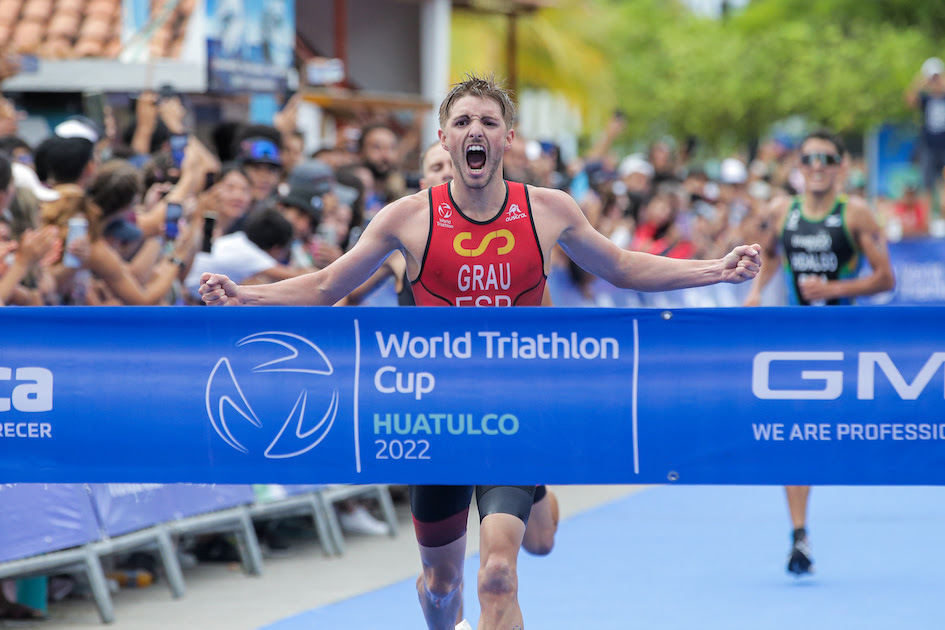 World Triathlon Cup Huatulco 2022, vince lo spagnolo Genis Grau (Foto: World Triathlon)
