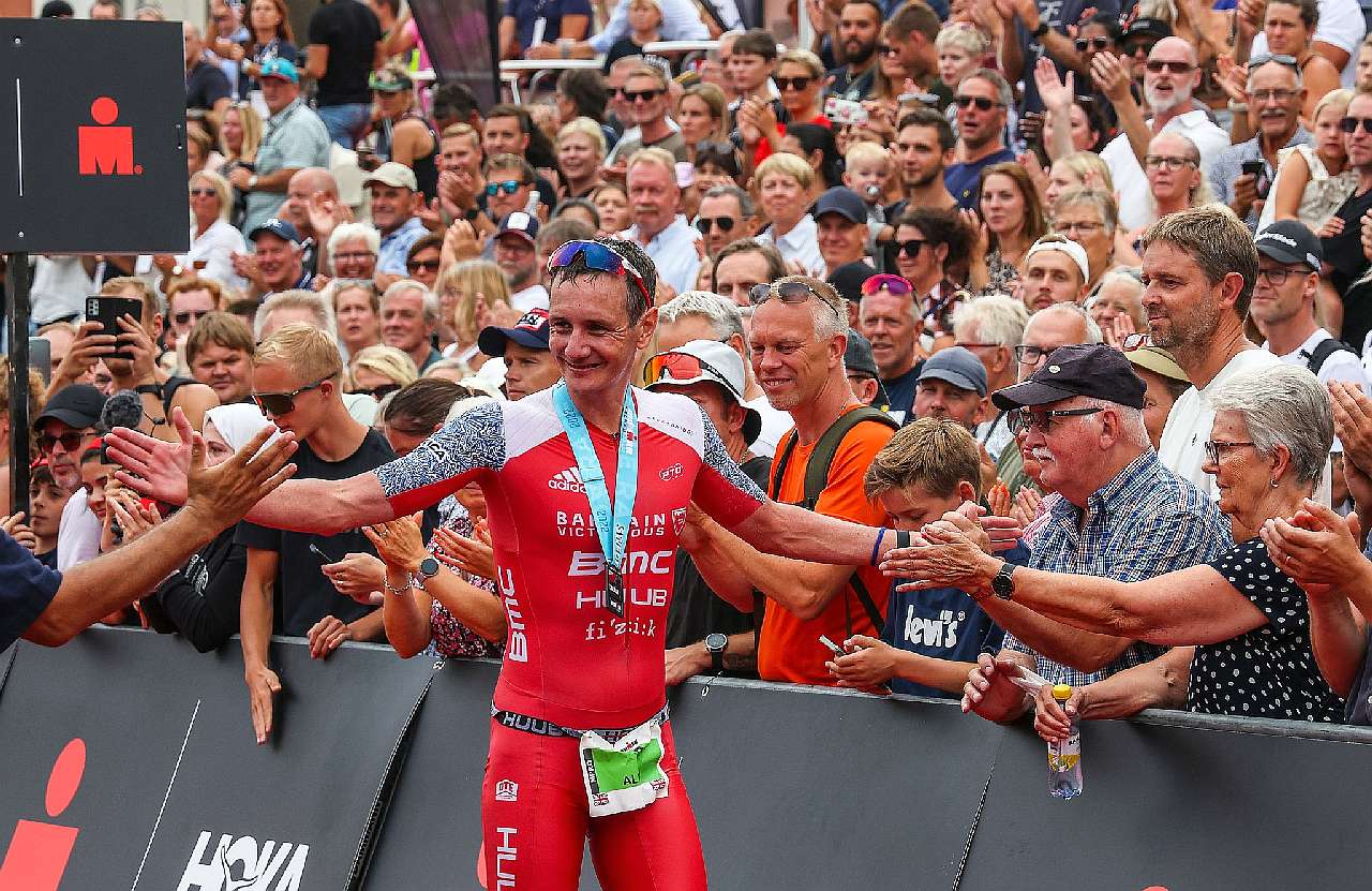 Il britannico Alistair Brownlee vince l'Ironman Kalmar 2022