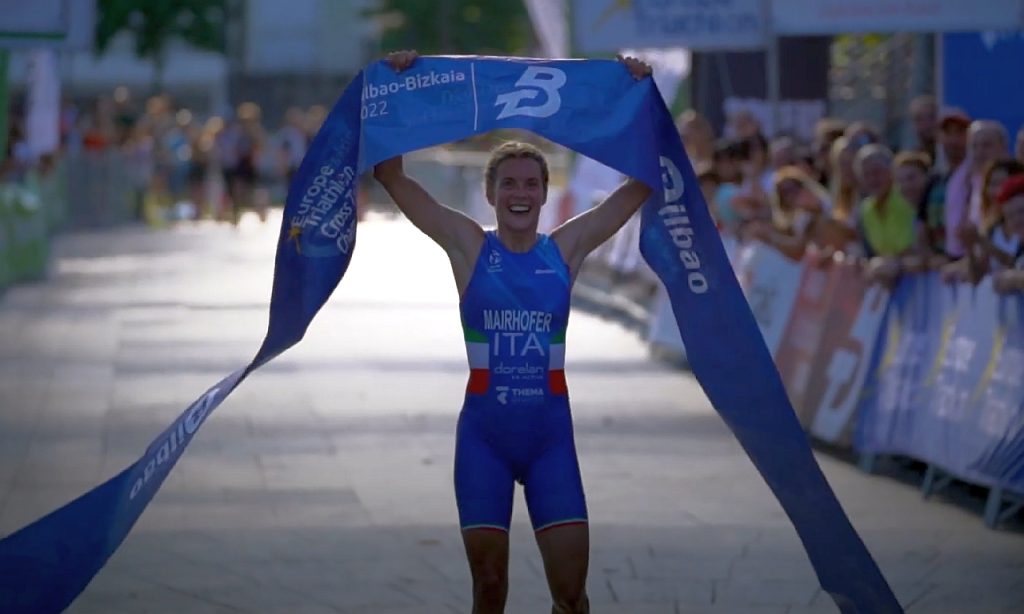 Sandra Mairhofer vince gli Europei Cross Triathlon 2022 a Bilbao