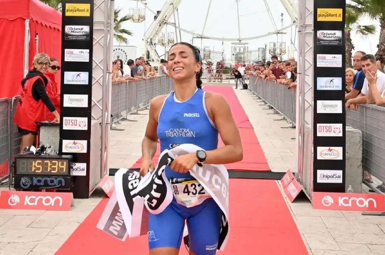 Sara Durazzi vince il Triathlon Cesenatico 2022