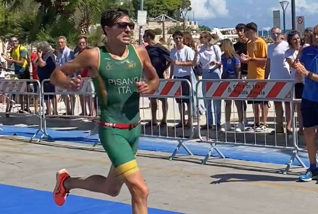 Alessandro D'Ambrosio torna al triathlon dopo 7 anni e vince il Triathlon Sprint di Trani 2022