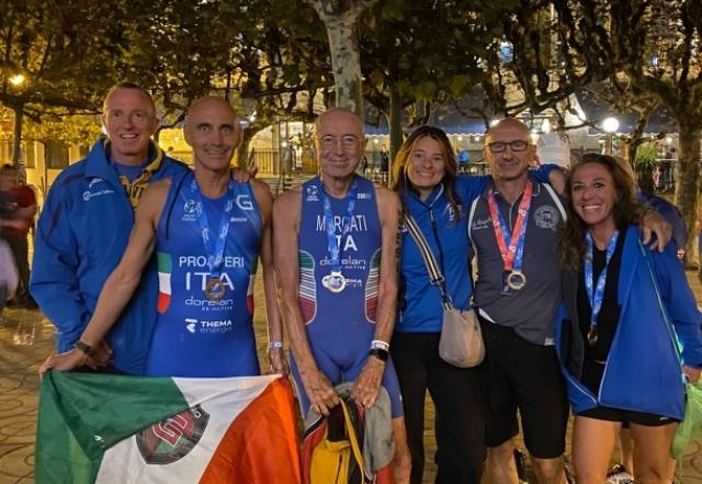 Gli Age Group azzurri medagliati all'Europeo Aquathlon 2022 di Bilbao