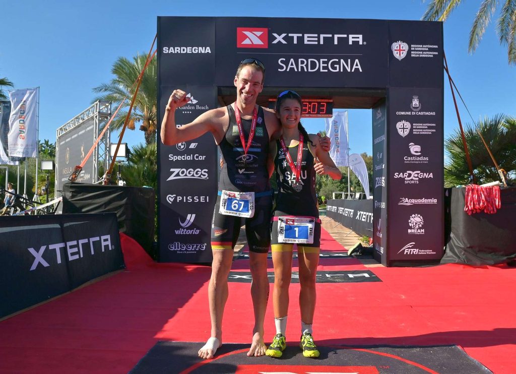 Giulia Saiu e Jens Roth trionfano all'XTERRA Sardegna 2022, a Castiadas, nella distanza cross