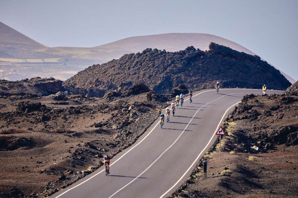 La spettacolare frazione bike dell'Ironman 70.3 Lanzarote 2023