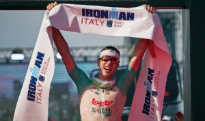 Il 17 settembre 2023, il belga Stenn Goetstouwers vince in 7:42:29 l'Ironman Italy Emilia Romagna!