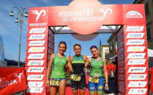 PeschieraTRI 2023 podio triathlon sprint: vince Asia Mercatellii