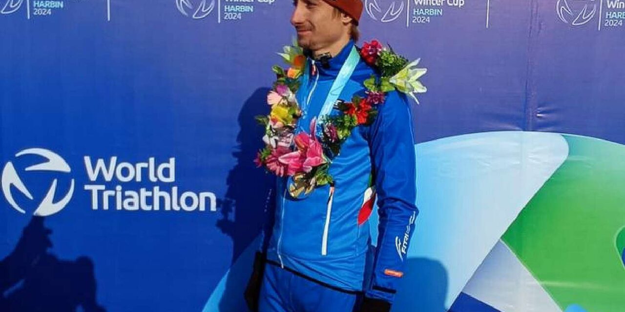 Alessandro Saravalle vince la Coppa Mondo di Winter Triathlon in Cina- Rassegna Mondo Triathlon News 03/02/2024