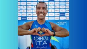 Giovanni Achenza conquista l'oro alla World Triathlon Para Series Devonport!